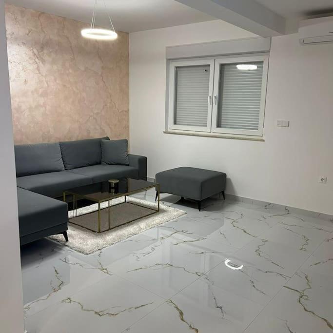 Mia Gi Luxury + Garage Apartment Mostar Bagian luar foto
